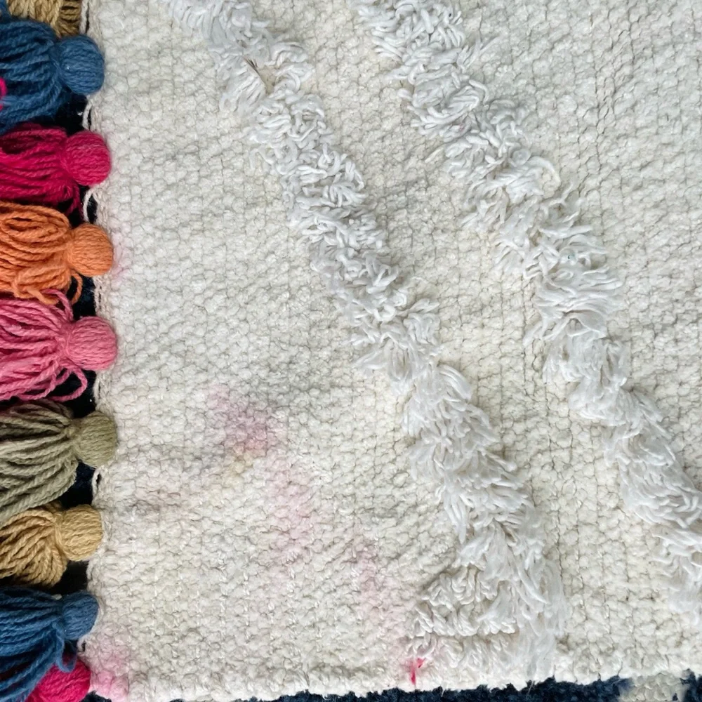 Pier 1 boho multicolor fringe sequin tassel area throw rug Size 23” X 40”